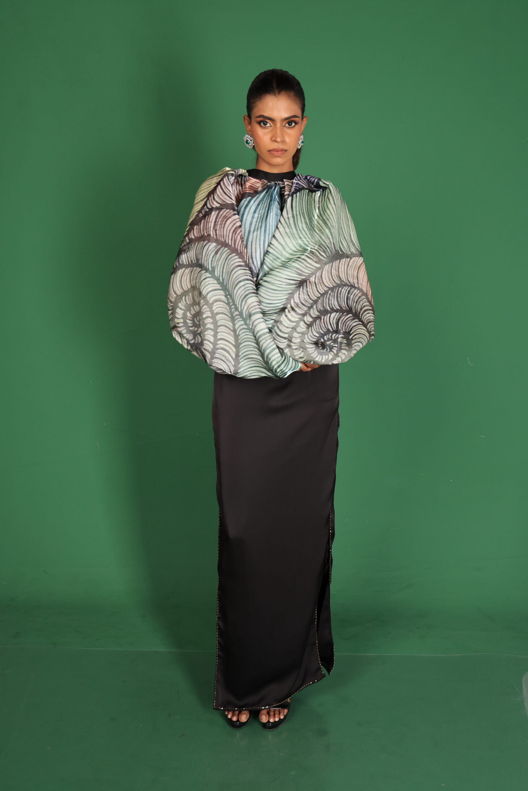 Ubiquity Fractals by Kalmi Naveesha - BA (Hons) in Fashion Final Collection 8