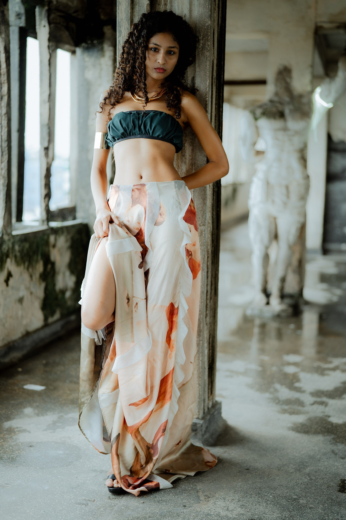 ETERNAL GRANDEUR by Shenali Baddeliyanage - BA (Hons) in Fashion Final Collection 11